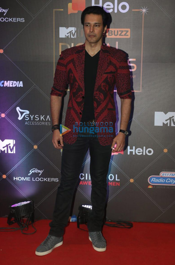 photos celebs grave iwm digital awards 2019 16