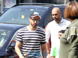 Photos: Hrithik Roshan, Rakesh Roshan, Rajesh Roshan snapped at Yauatcha, BKC