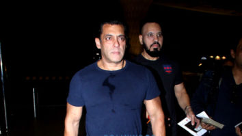 Photos: Salman Khan and Jacqueline Fernandez snapped at the airport