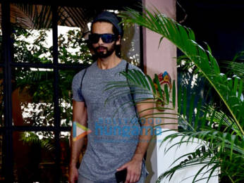 Photos: Janhvi Kapoor, Shahid Kapoor and Mira Kapoor spotted at gym in Bandra