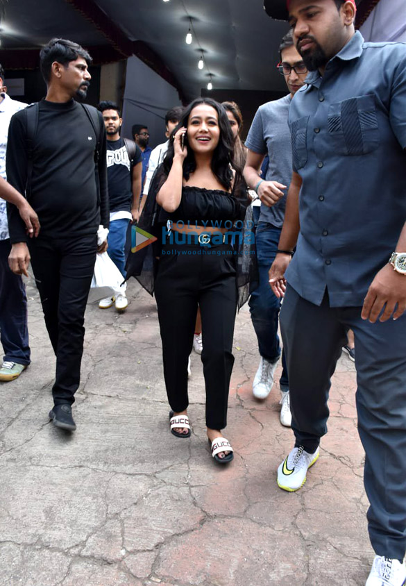 photos jassie gill and neha kakkar snapped shooting farah khans show 1