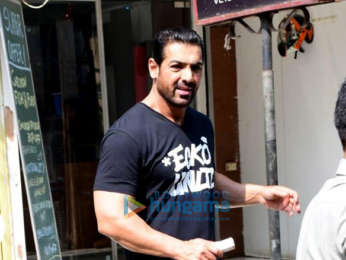 Photos: John Abraham snapped in Bandra