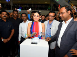 Photos: Karisma Kapoor snapped at the launch of OnePlus store at Elpro City Square Mall in Chinchwad, Pune