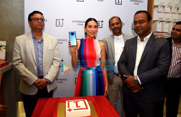 photos karisma kapoor snapped at the launch of oneplus store at elpro city square mall in chinchwad pune 2