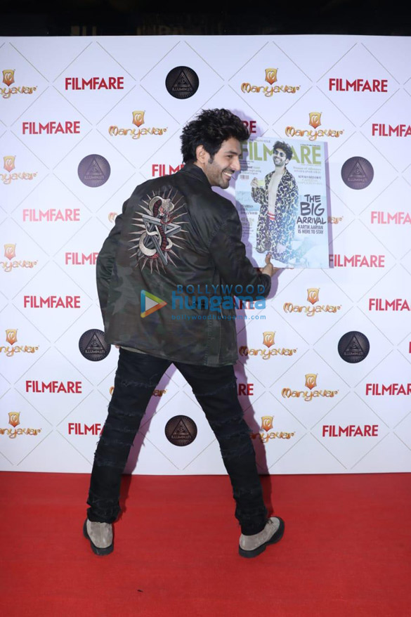 photos kartik aaryan unveils the november issue of filmfare 6