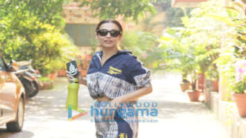 Photos: Malaika Arora spotted at Diva Yoga studio