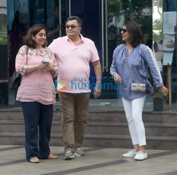 photos rishi kapoor neetu kapoor and randhir kapoor snapped at yauatcha bkc 2