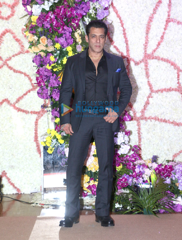 photos salman khan madhuri dixit abhishek bachchan anil kapoor and others attend sooraj barjatyas son devaansh barjatyas wedding reception 13