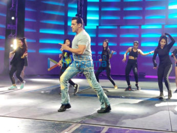 Photos: Salman Khan snapped during Da-Bangg Tour Reloaded rehearsals in Dubai