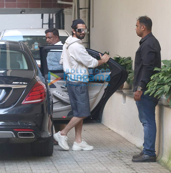 Photos: Shahid Kapoor snapped at Old Dharma office