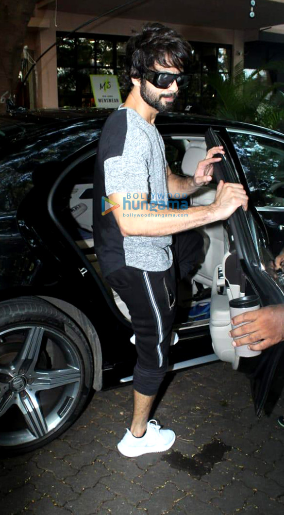 photos shahid kapoor spotted at antigravity gym in pali hill 4