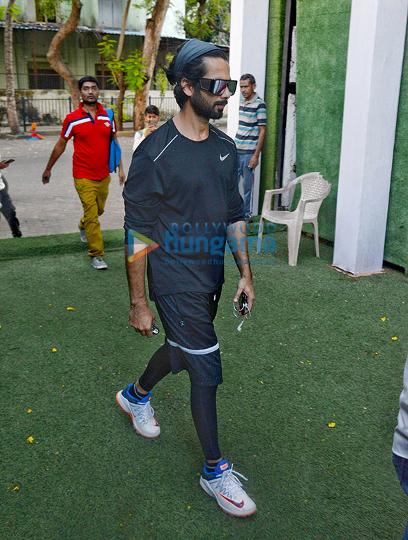 photos shahid kapoor spotted practising cricket for his next film jersey 4