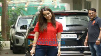 Photos: Shraddha Kapoor snapped at a dubbing studio in Juhu