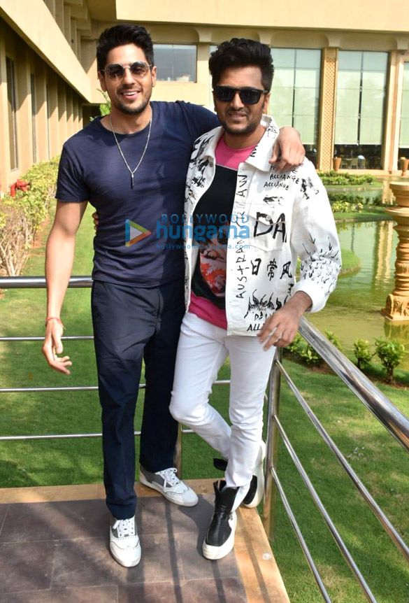 photos sidharth malhotra and riteish deshmukh snapped promoting their film marjaavaan 1
