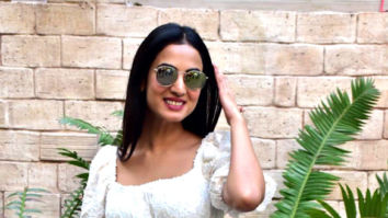 Photos: Sonal Chauhan snapped at Bayroute in Juhu