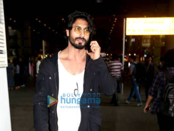 Photos: Taapsee Pannu, Vidyut Jammwal and Kangana Ranaut snapped at the airport