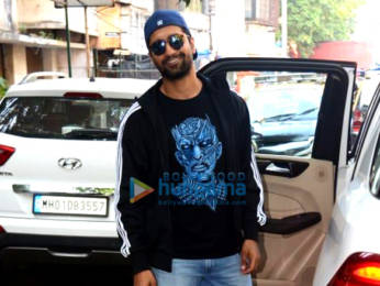 Photos: Vicky Kaushal spotted at Matrix office, Bandra