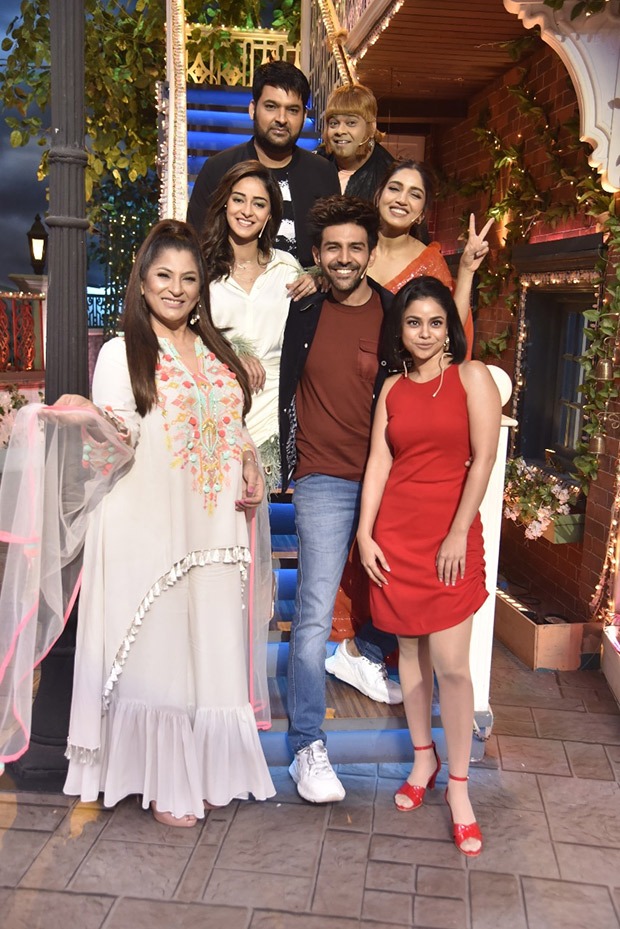 The Kapil Sharma Show - Kartik Aaryan was rewarded kisses after shooting 'Dheeme Dheeme' song with Ananya Panday and Bhumi Pednekar The Kapil Sharma Show - Kartik Aaryan was rewarded kisses after shooting 'Dheeme Dheeme' song with Ananya Panday and Bhumi Pednekar