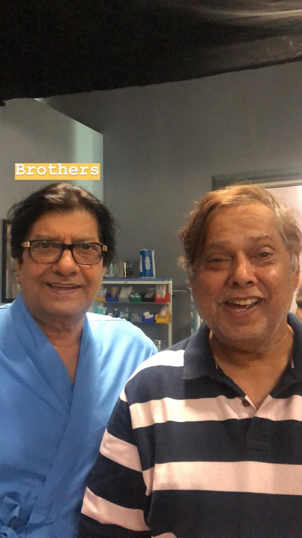 Varun Dhawan posts an adorable picture of David Dhawan and Anil Dhawan from the sets of Coolie No. 1
