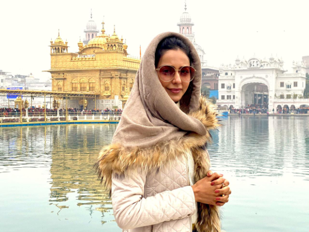 Rakul Preet Singh visits The Golden Temple with her parents as the year comes to an end