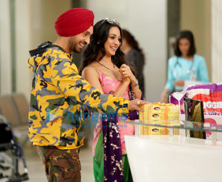 Movie Stills Of The Movie Good Newwz