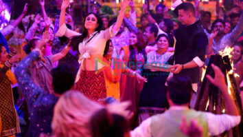 Movie Stills Of The Movie Good Newwz