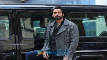 on the sets of the movie Pati Patni Aur Woh