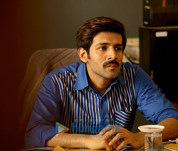 pati patni aur woh 2 8