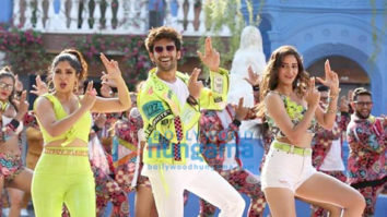 Movie Stills Of The Movie Pati Patni Aur Woh