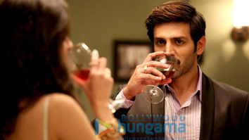 Movie Stills Of The Movie Pati Patni Aur Woh