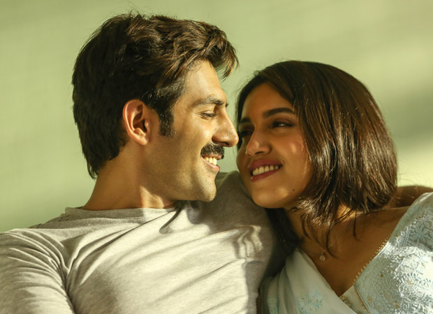 Pati Patni Aur Woh collects approx. 967k USD [Rs. 6.86 cr.] in overseas
