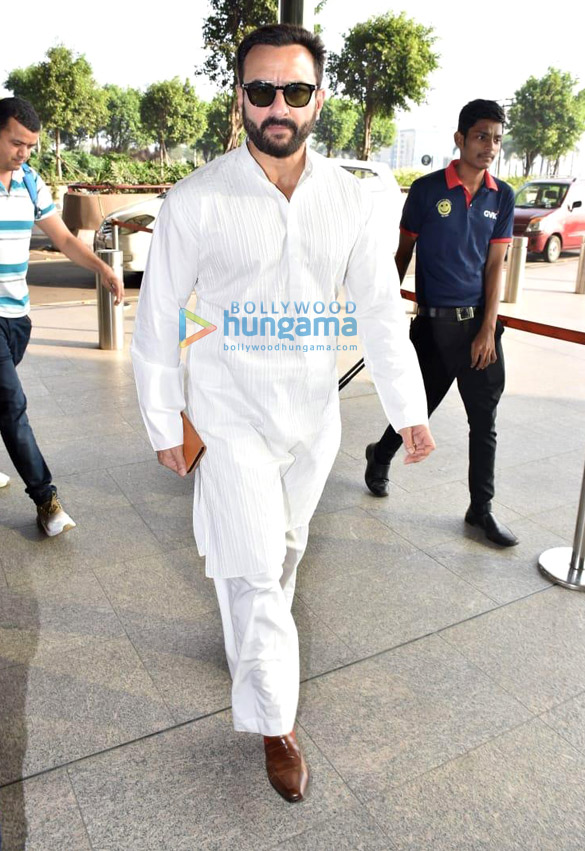 photos ajay devgn kajol saif ali khan and others snapped at the airport 2