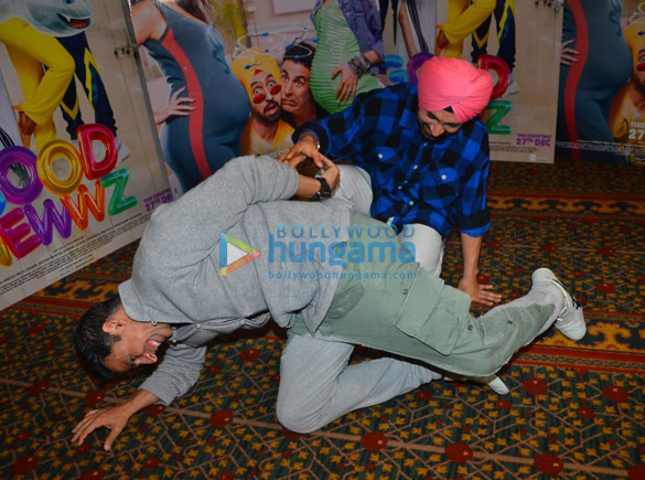 photos akshay kumar kareena kapoor khan kiara advani and diljit dosanjh snapped promoting their film good newwz 3