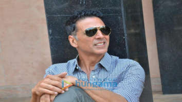 Photos: Akshay Kumar snapped promoting his film Good Newwz in Juhu