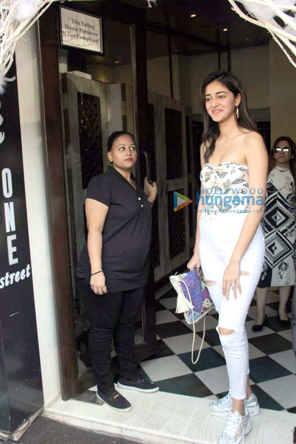 photos ananya panday spotted at bastian in bandra 1