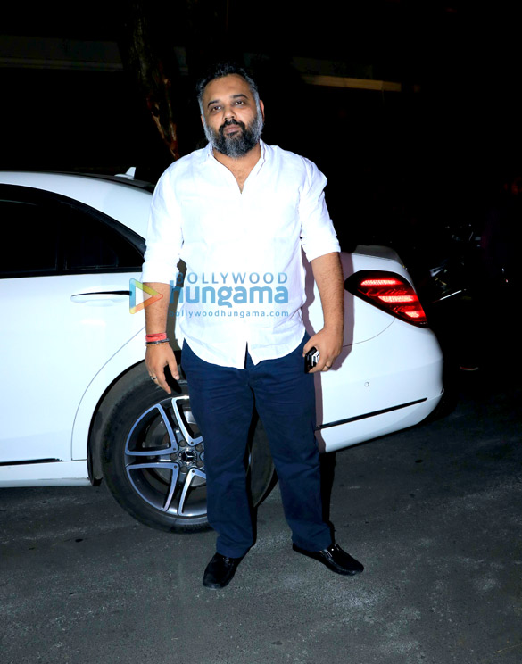 photos anil kapoor hosts a dinner party for malang starcast 12