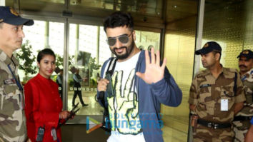 Photos: Arjun Kapoor, Sophie Choudry and others snapped at the airport