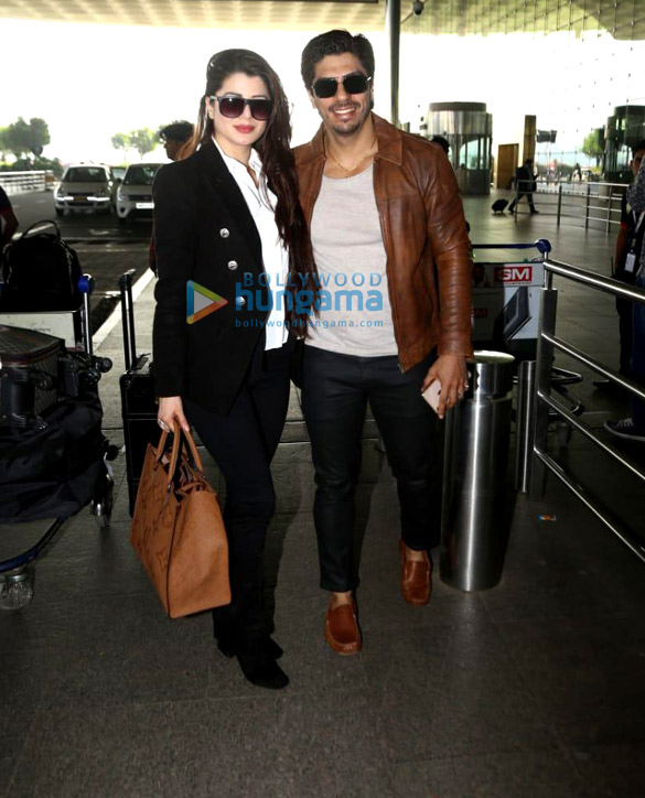 photos arjun kapoor sophie choudry and others snapped at the airport 4