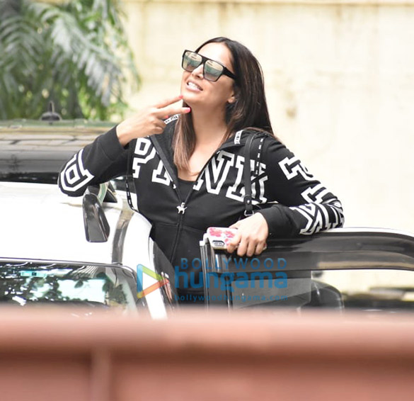photos bipasha basu snapped at a dubbing studio in juhu 1