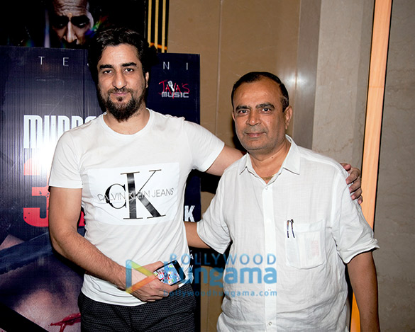 photos celebs attend mudda 370 jk premiere in mumbai 10