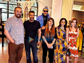 Photos: Celebs grace Anna Singh's art exhibition 'The Christian Vintage Collection'