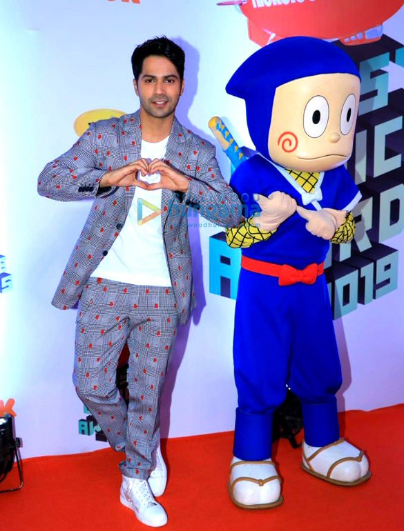 photos celebs grace nickelodeon kids choice awards 2019 2