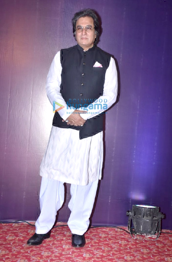 photos celebs grace shaarika pandits wedding reception 13