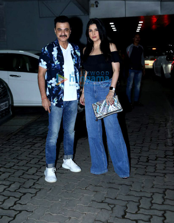 photos celebs grace sohail khans birthday bash 9
