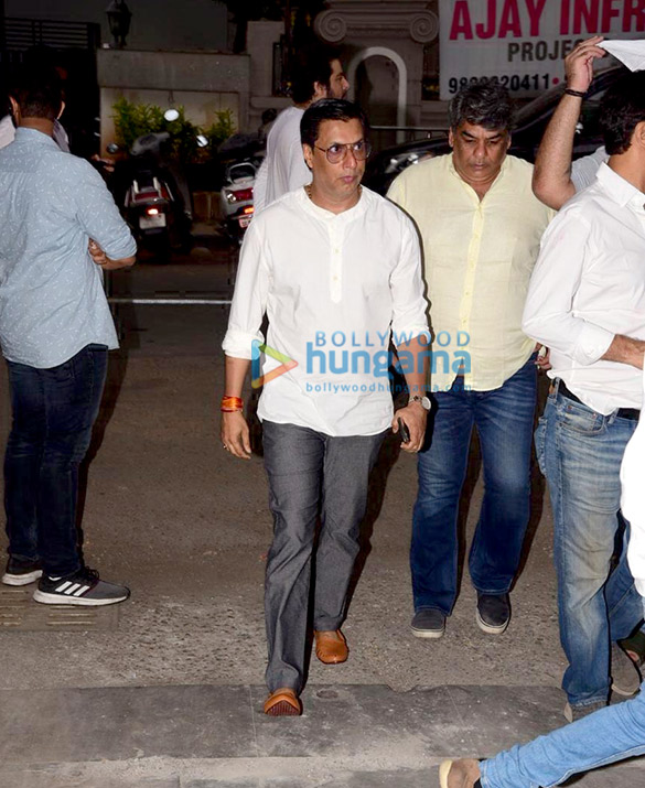 photos dabboo ratnani and others snapped during the prayer meet of his mother prabha ratnani3 2
