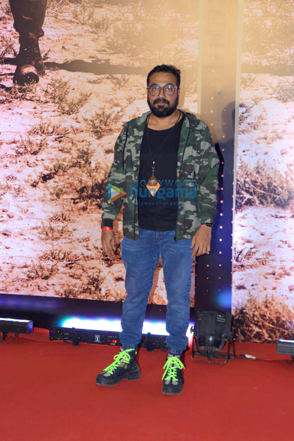 photos deepika padukone ranveer singh sachin tendulkar and anurag kashyap attend u2s concert at dy patil stadium 1