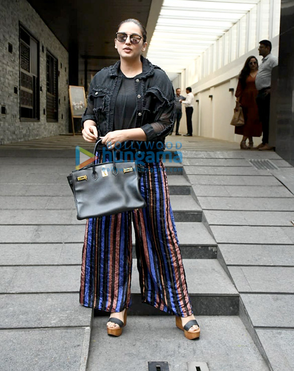 Photos: Huma Qureshi snapped in Bandra Photos: Huma Qureshi snapped in Bandra