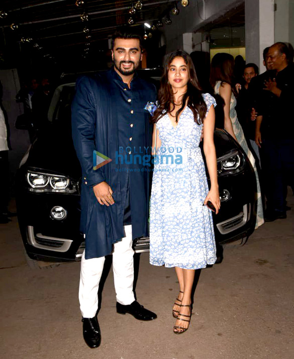 photos janhvi kapoor akshay kumar and others grace the special screening of panipat 1 2