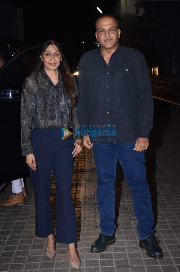photos janhvi kapoor akshay kumar and others grace the special screening of panipat 6