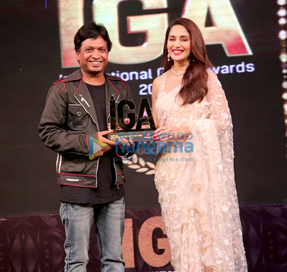 photos madhuri dixit attends international glory awards 2019 2